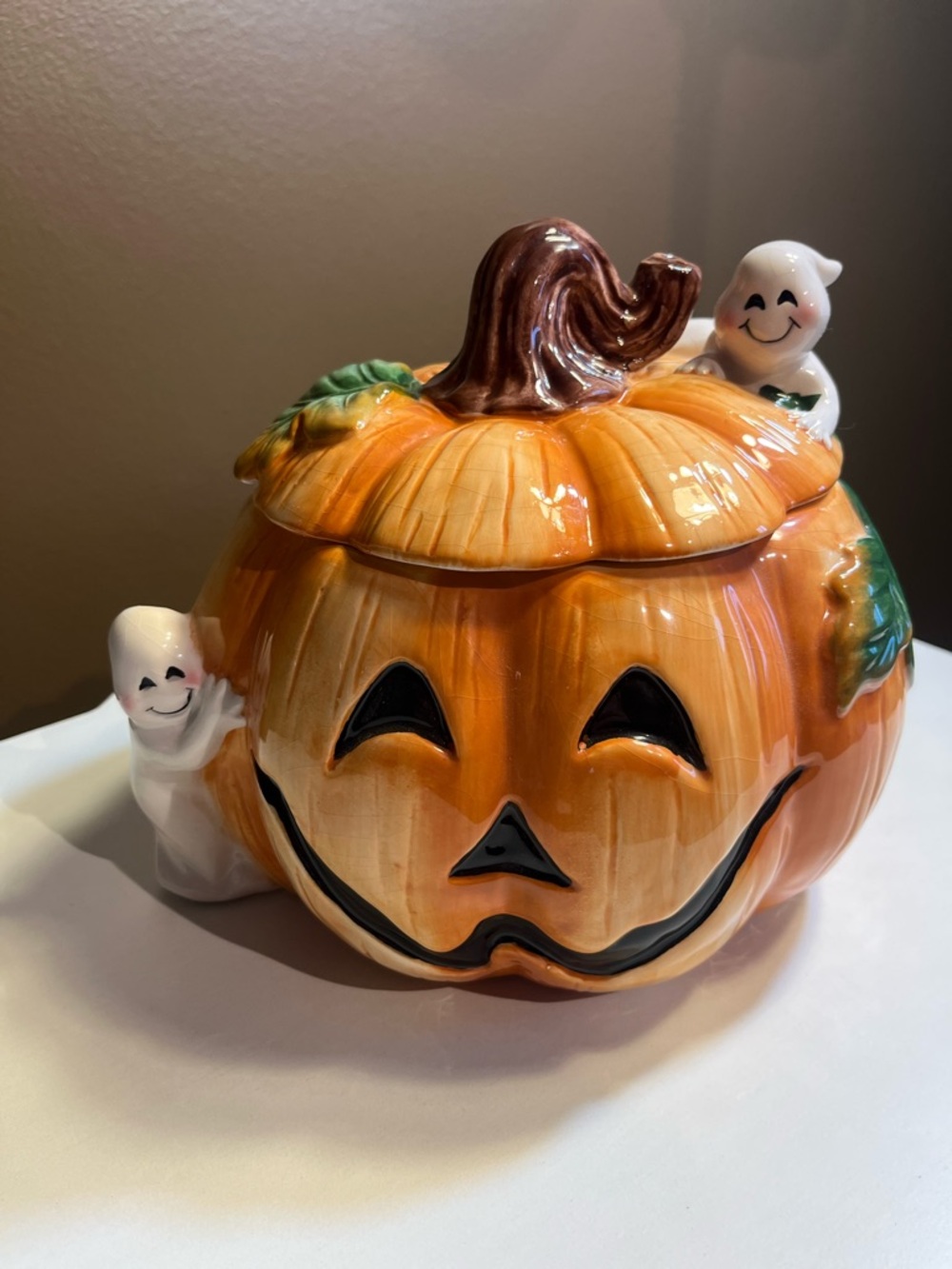 Source Unknown Orange and White Ceramic Pumpkin Candy Jar with Ghosts